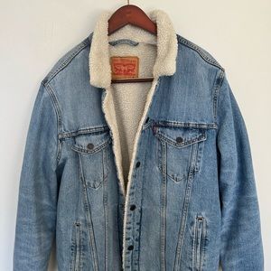 Levi’s vintage trucker jacket Sherpa lined